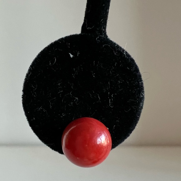 Jewelry - Vintage sea coral vibrant colored 14 karat yellow gold pearl earrings